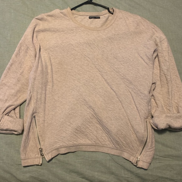 Zara Sweater - Picture 1 of 1